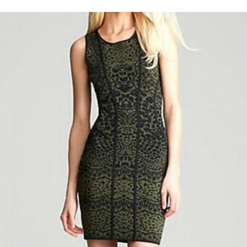Diane vonFurstenberg size small bodycon dress